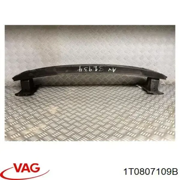 Wzmocnienie zderzaka przedniego VAG 1T0807109B cena, od 61,25 USD