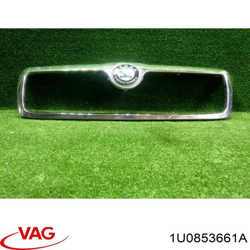 Atrapa chłodnicy VAG 1U0853661A cena, od 58,16 USD