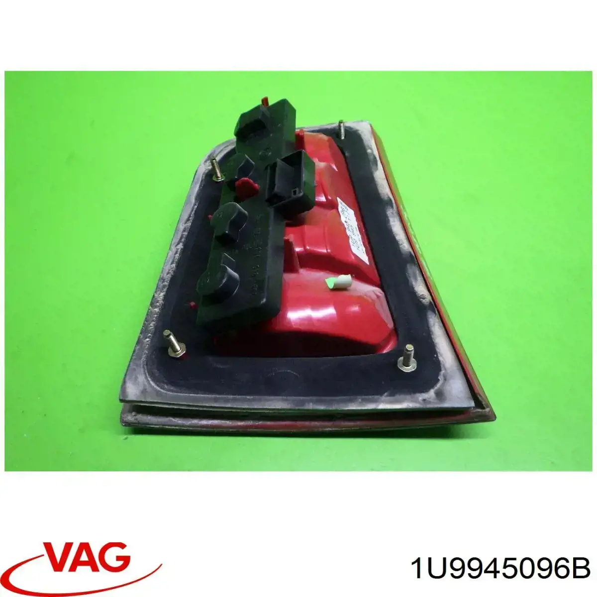 Lampa zespolona tylna lewa VAG 1U9945096B cena, od 59,20 USD
