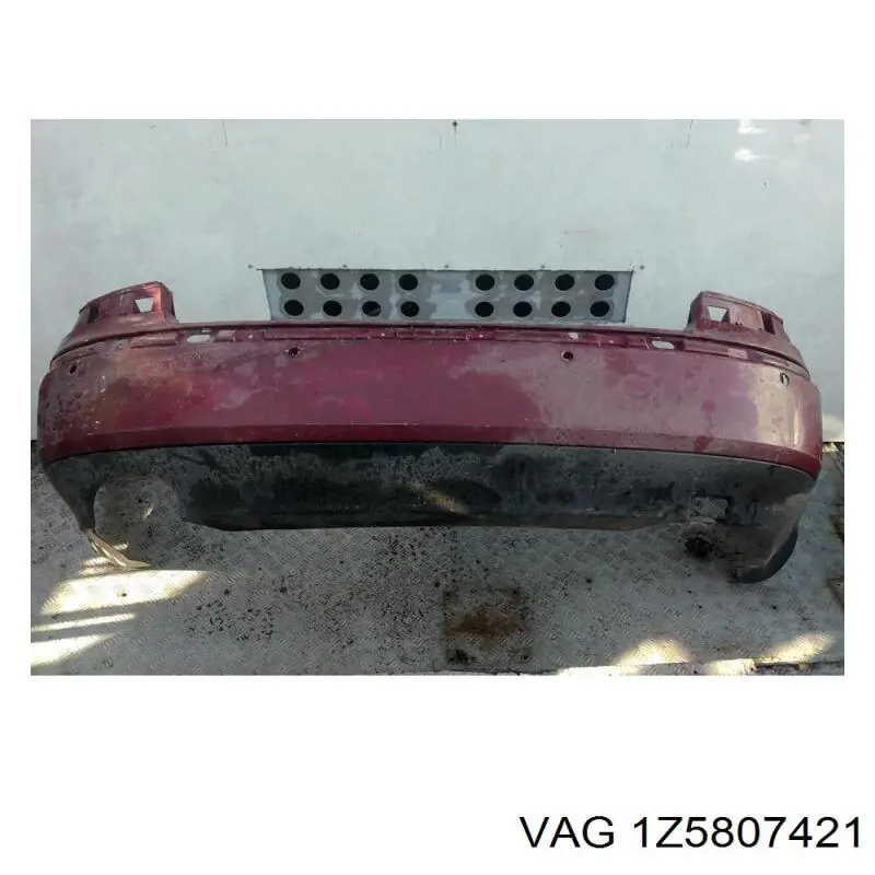 Zderzak tylny VAG 1Z5807421 cena, od 83,37 USD