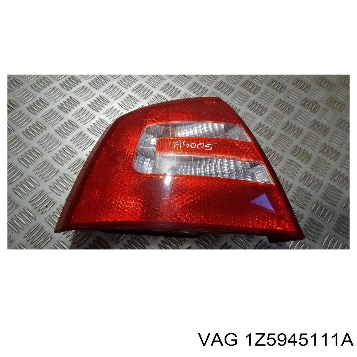 Do koszyka 1Z5945111A VAG Lampa zespolona tylna lewa
