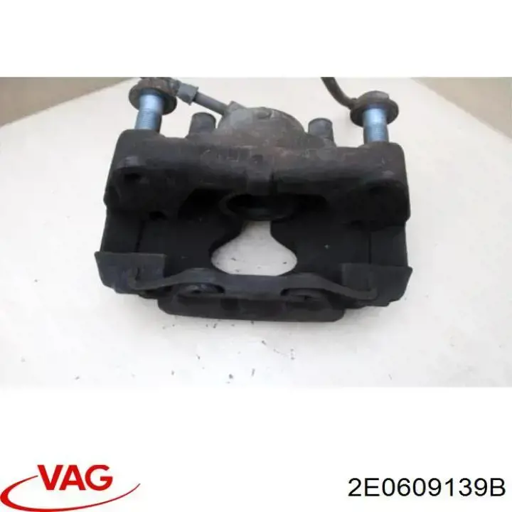 Jarzmo zacisku hamulcowego przedniego Volkswagen Crafter 30-35 autobus (2E, 2EE, 2EK) (2006 - 2016) cena, od 226,09 USD