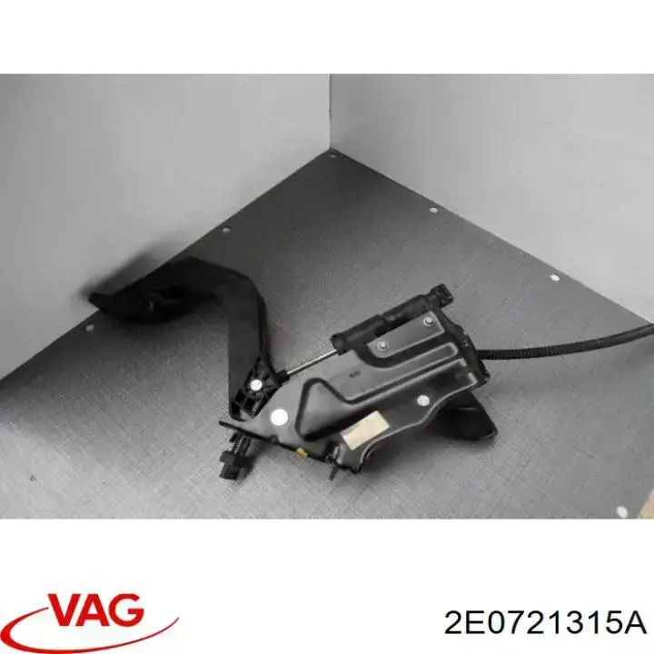 2E0721315A VAG Pedał sprzęgła