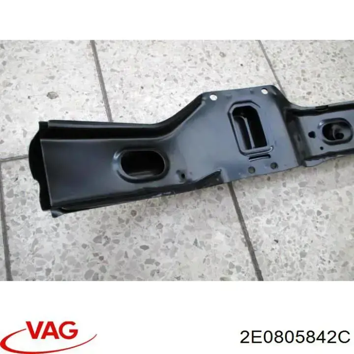 Do koszyka 2E0805842C VAG Wzmocnienie zderzaka przedniego