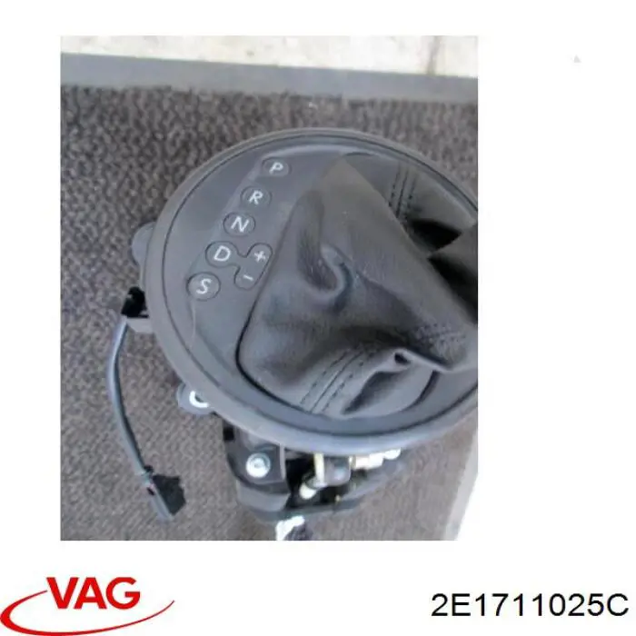 Do koszyka 2E1711025C VAG Mechanizm zmiany biegów (cięgno)