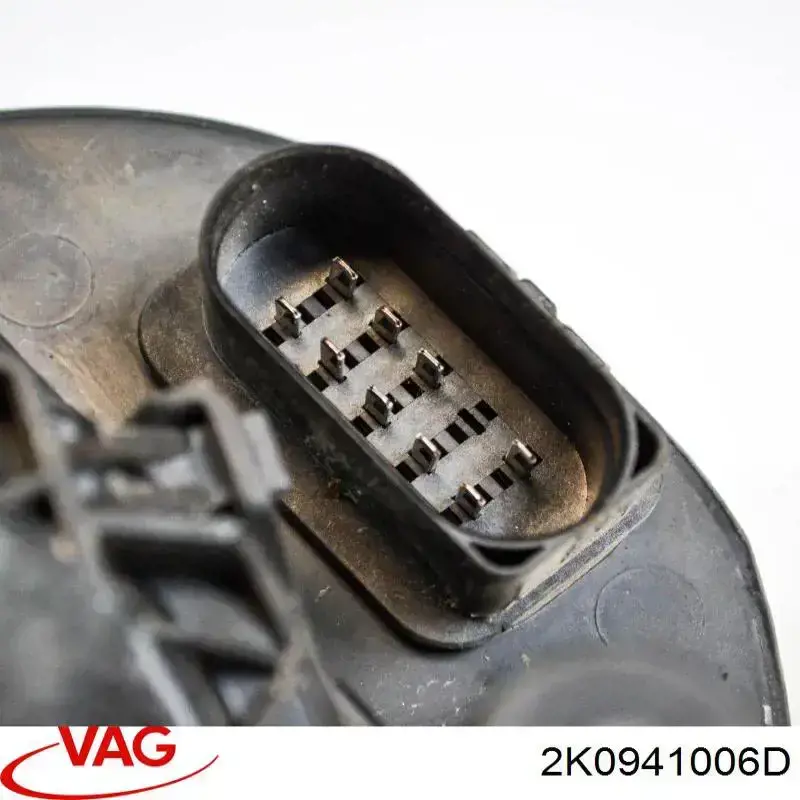 Do koszyka 2K0941006D VAG Reflektor prawy