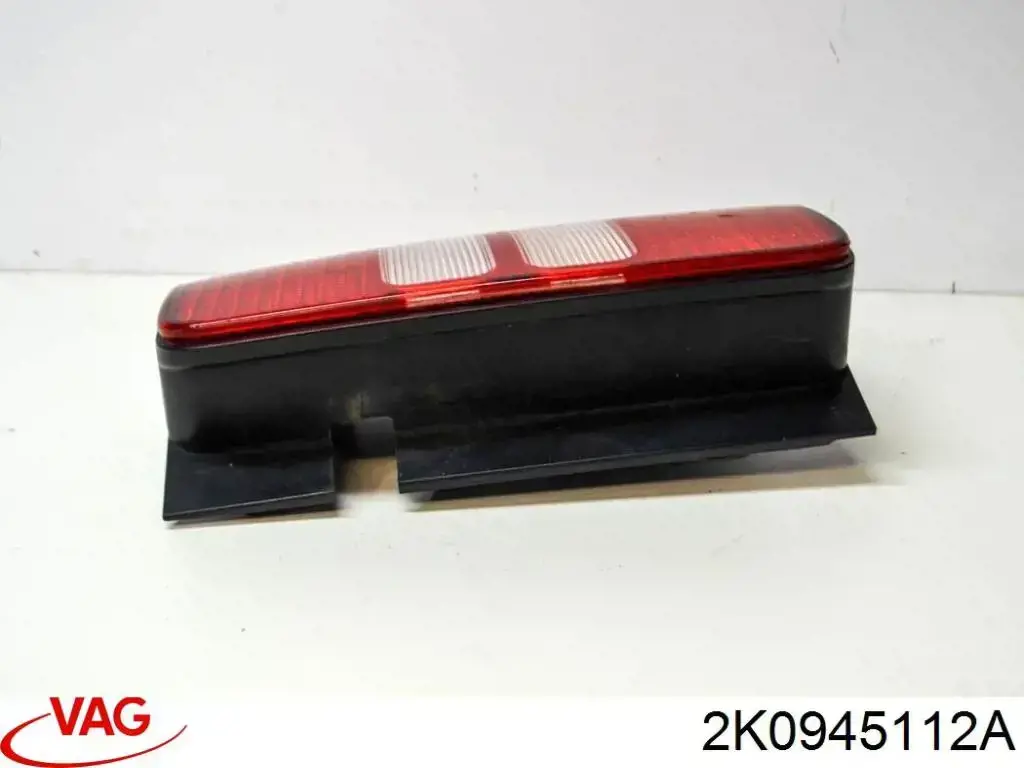 Lampa zespolona tylna prawa VAG 2K0945112A