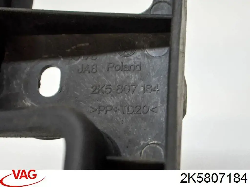 Prowadnica zderzaka przedniego prawa FPS FP7422932 cena, od 8,35 USD