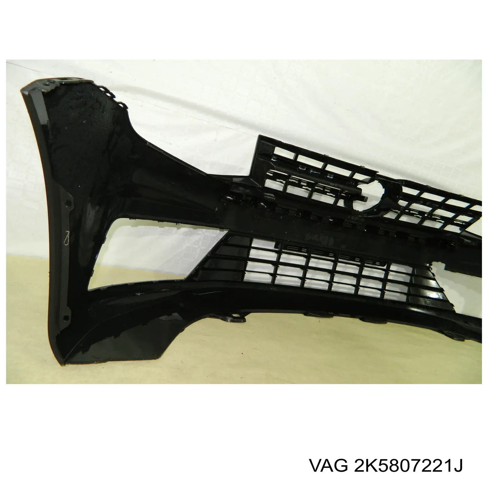 Zderzak przedni VAG 2K5807221 cena, od 83,19 USD