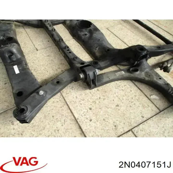 2N0407151J VAG Wahacz zawieszenia przedniego dolny lewy
