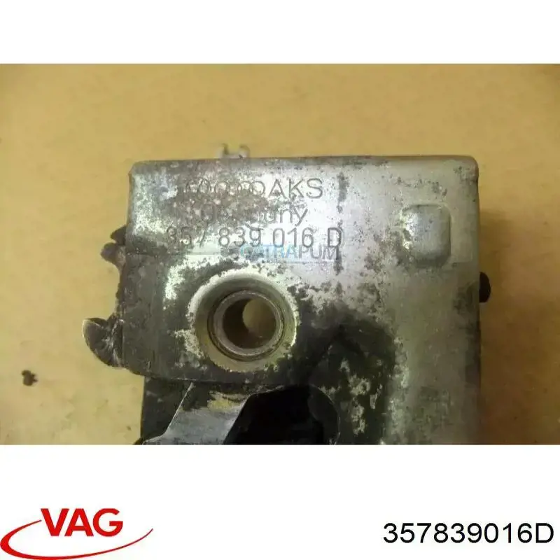 Zamek drzwi tylnych prawych VAG 357839016D cena, od 45,97 USD