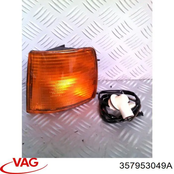 357953049A VAG Kierunkowskaz lewy