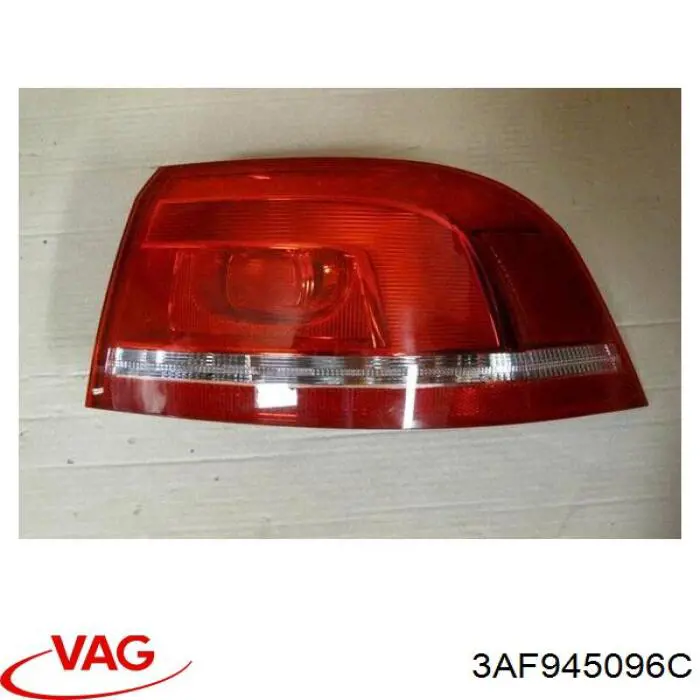3AF945096C VAG Lampa zespolona tylna prawa zewnętrzna
