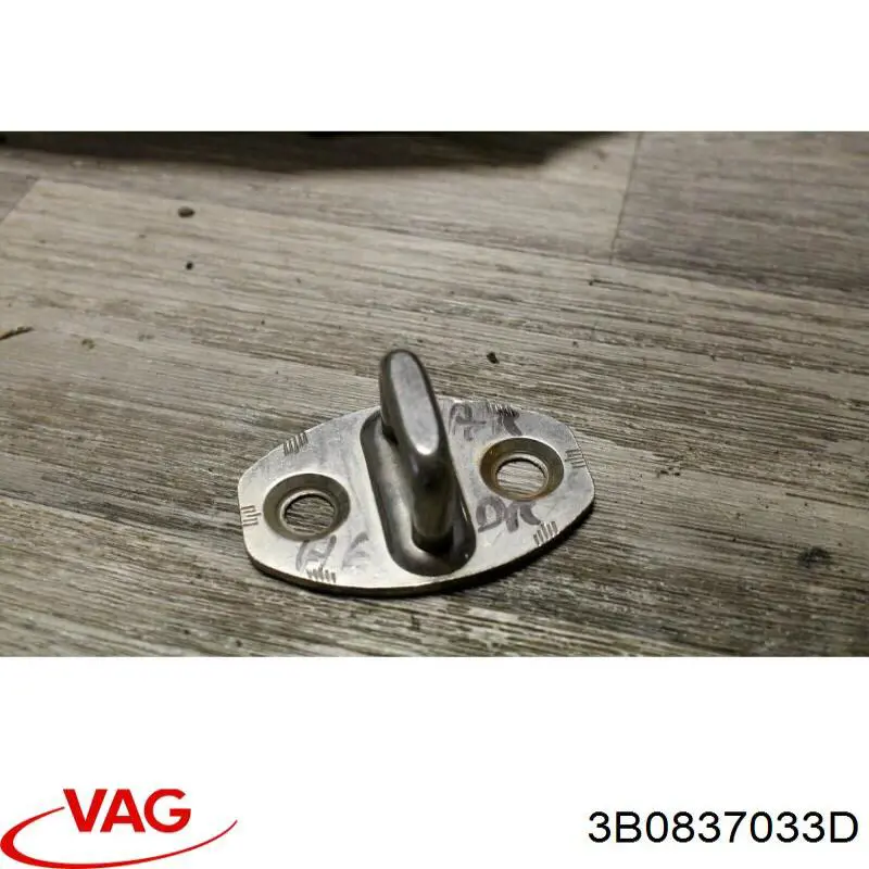 Zaczep zamka drzwi tylnych VAG 3B0837033D cena, od 31,81 USD