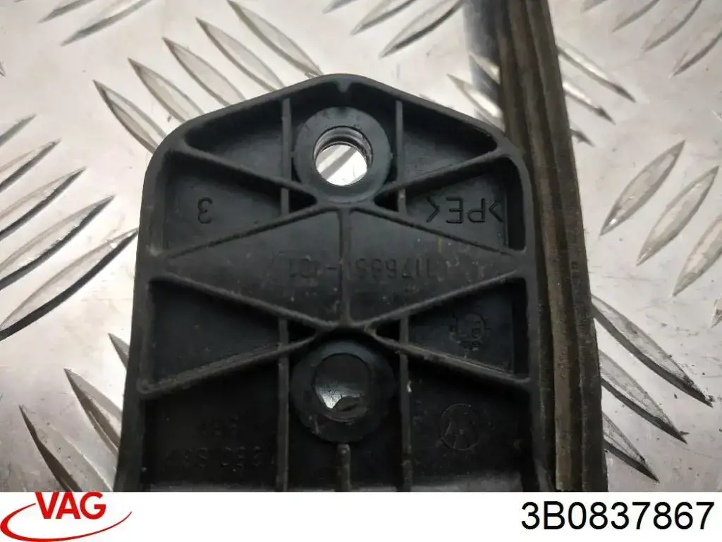 Do koszyka 3B0837867 VAG Zamek drzwi przednich lewych