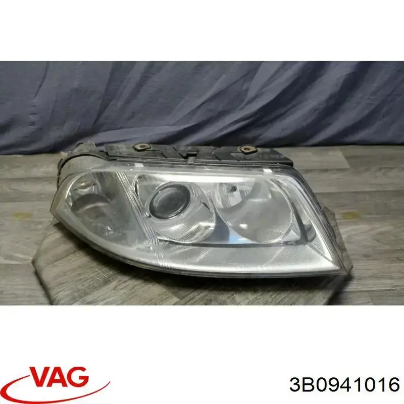Reflektor prawy VAG 3B0941016 cena, od 128,80 USD