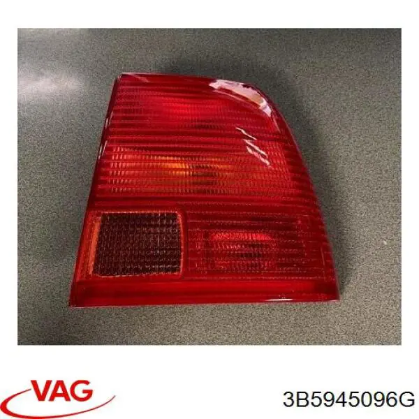 Lampa zespolona tylna prawa VAG 3B5945096G cena, od 63,01 USD