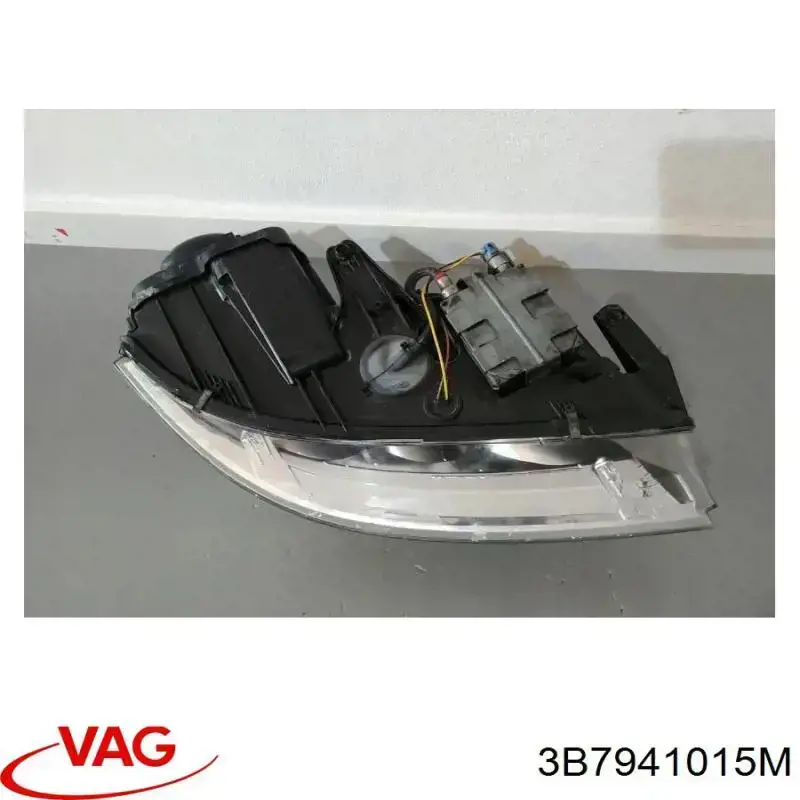 3B7941015M VAG Reflektor lewy