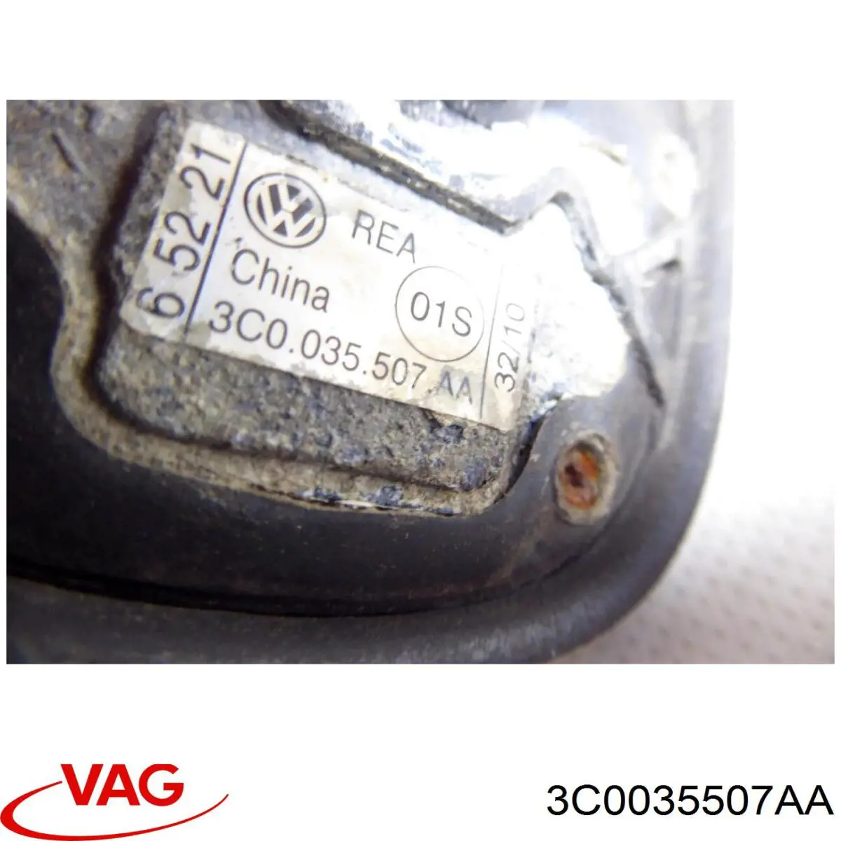 Do koszyka Antena Skoda SuperB II 3T4