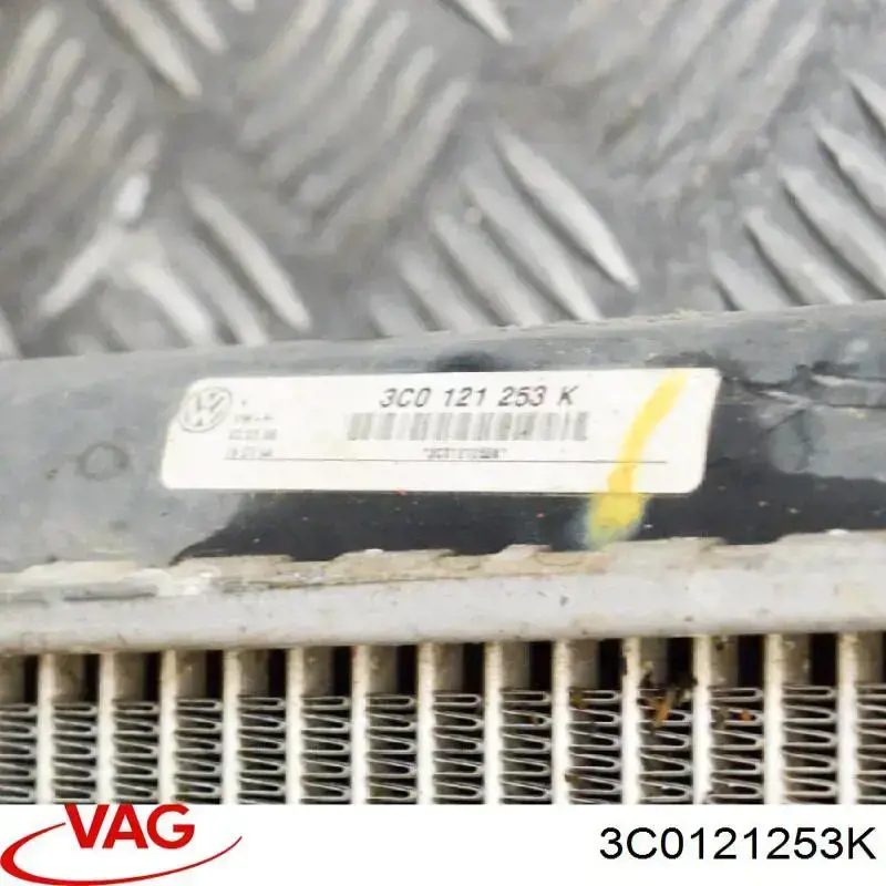 Chłodnica silnika VAG 3C0121253K