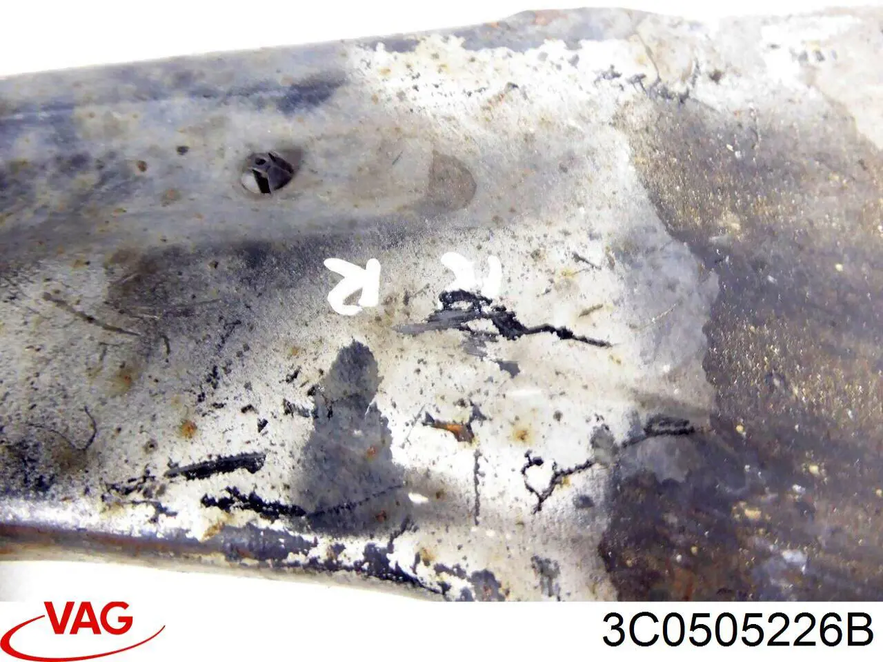 Wahacz (drążek) zawieszenia tylnego podłużny dolny prawy VAG 3C0505226B cena, od 54,56 USD