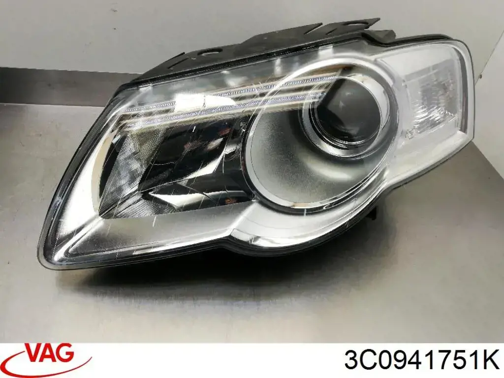 3C0941751K VAG Reflektor lewy