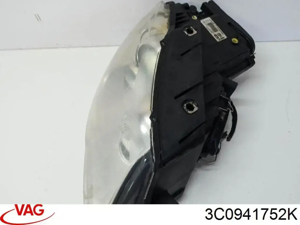 Do koszyka 3C0941752K VAG Reflektor prawy