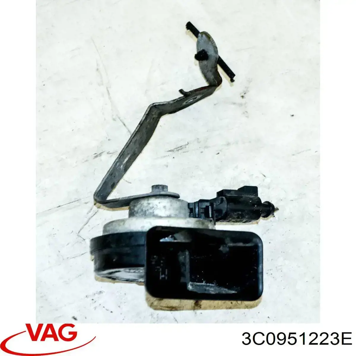 Sygnał dźwiękowy (klakson) VAG 3C0951223E cena, od 29,37 USD