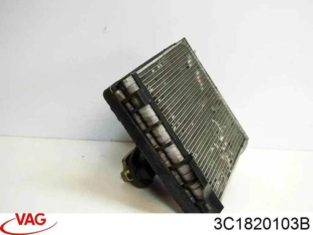 Parownik klimatyzacji VAG 3C1820103B