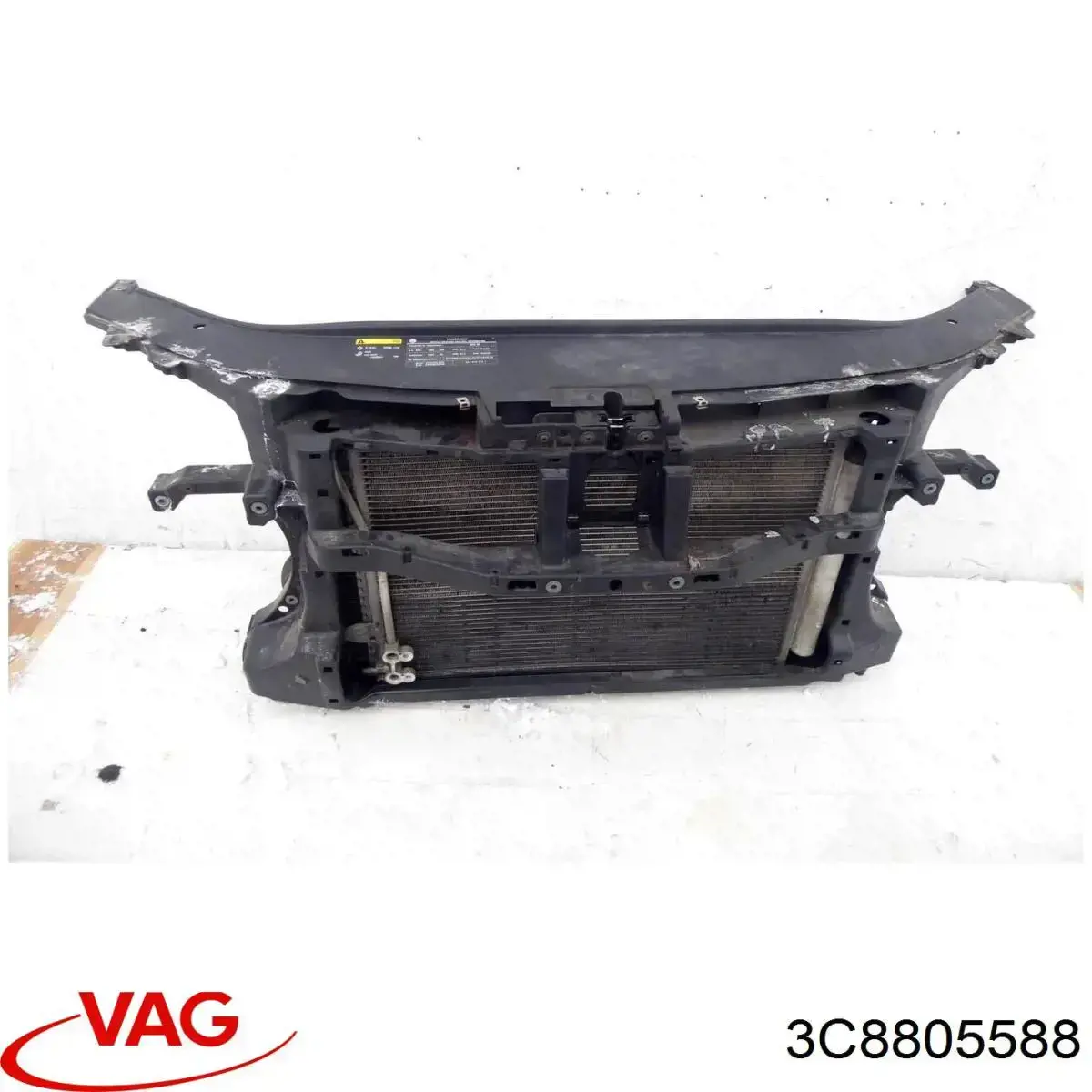 Osłona chłodnicy kompletna (panel mocowania reflektorów) VAG 3C8805588 cena, od 114,37 USD