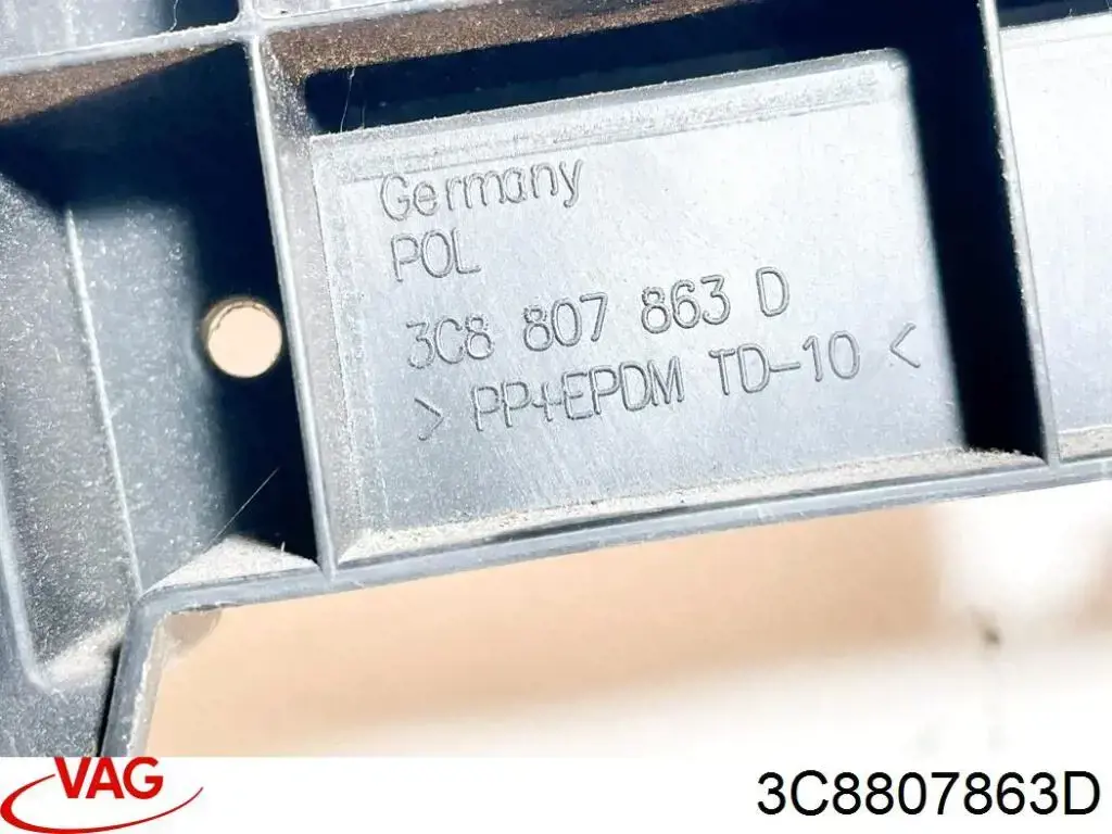Wspornik zderzaka tylnego środkowy VAG 3C8807863D cena, od 31,43 USD