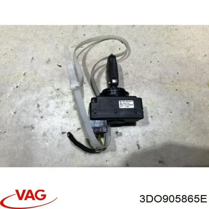 Stacyjka zapłonowa VAG 3DO905865E cena, od 57,94 USD