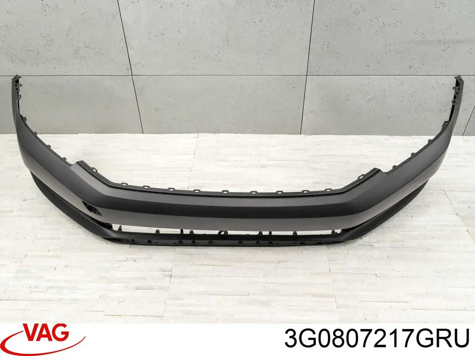 Zderzak przedni VAG 3G0807217GRU