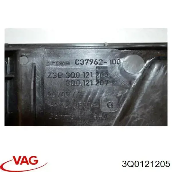 Dyfuzor chłodnicy VAG 3Q0121205 cena, od 57,57 USD
