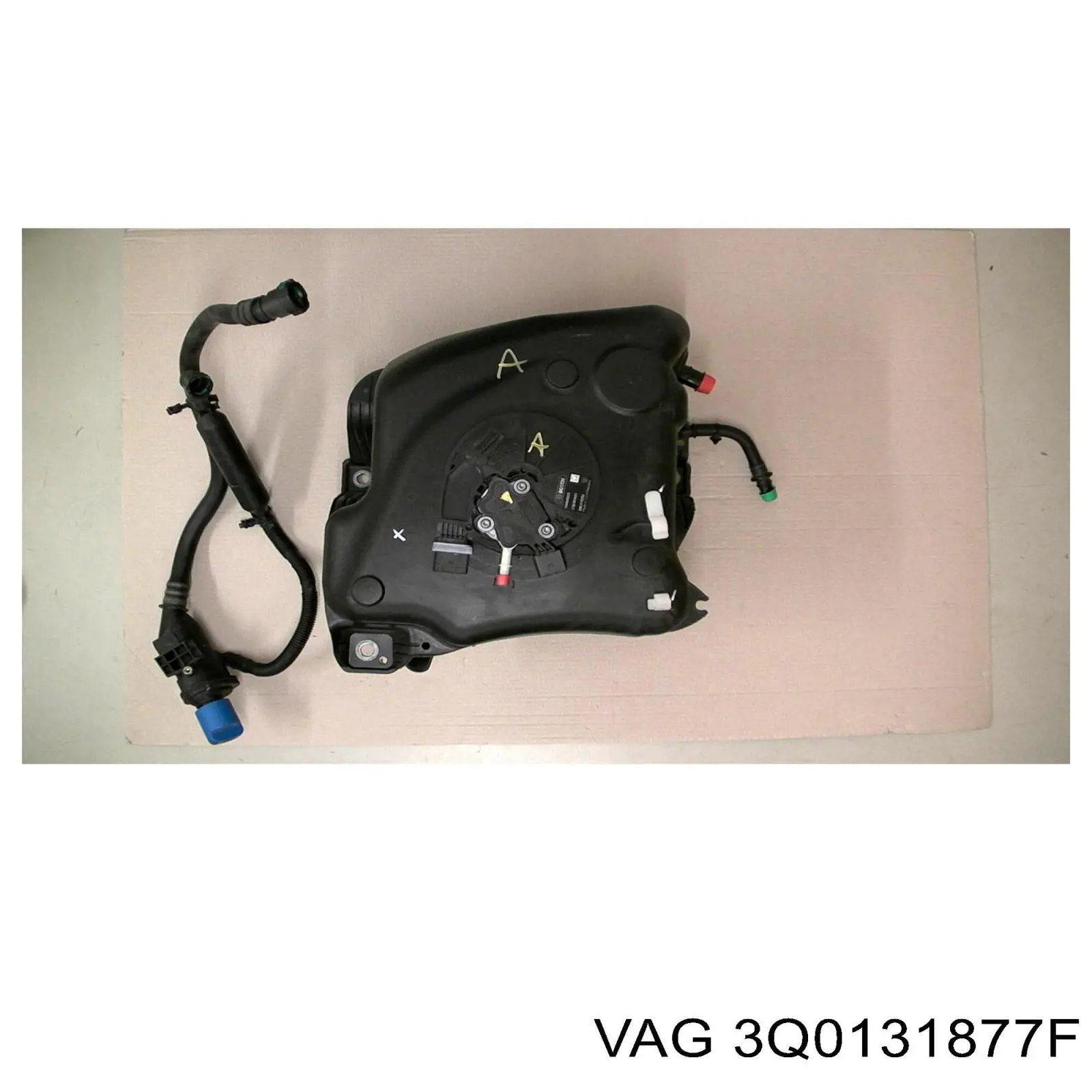 Zbiornik AD BLUE VAG 3Q0131877F cena, od 543,12 USD