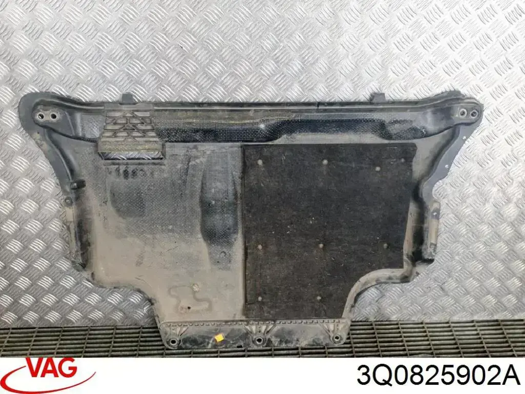 Osłona silnika, miski (przedziału silnika) VAG 3Q0825902A cena, od 295,24 USD