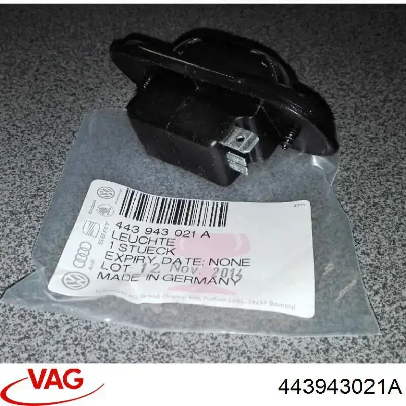 Lampa oświetlenia tylnej tablicy rejestracyjnej do Audi 100 C3 44, 44Q