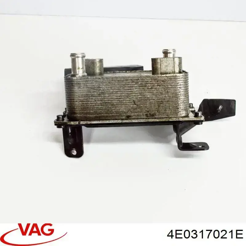 Do koszyka 4E0317021E VAG Chłodnica automatycznej/mechanicznej skrzyni biegów