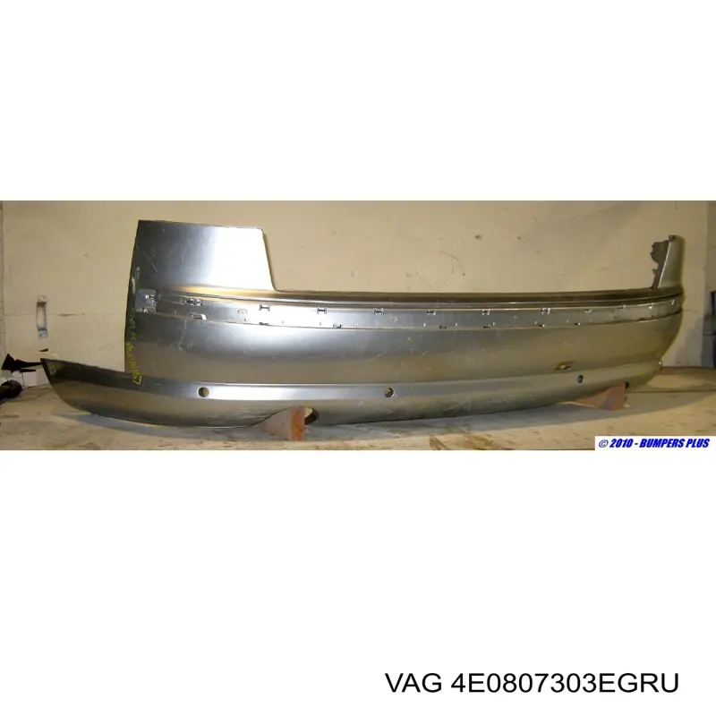 Zderzak tylny VAG 4E0807303EGRU cena, od 56,05 USD