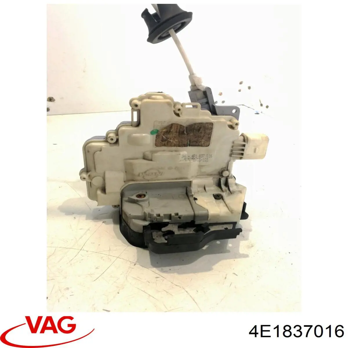 Zamek drzwi przednich prawych 4E1837016 VAG