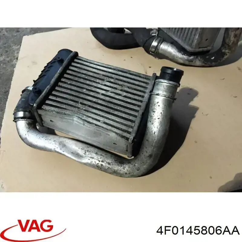 4F0145806AA VAG Chłodnica intercoolera