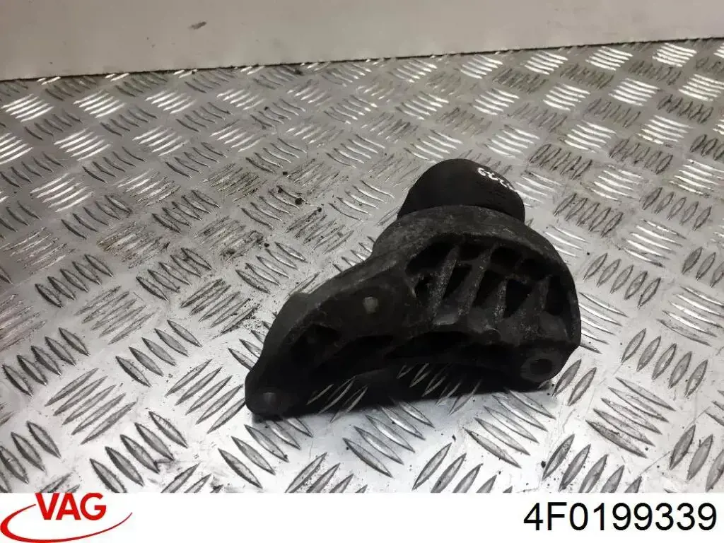 Poduszka (podpora) silnika dolna (silentblock) VAG 4F0199339 cena, od 8,00 USD