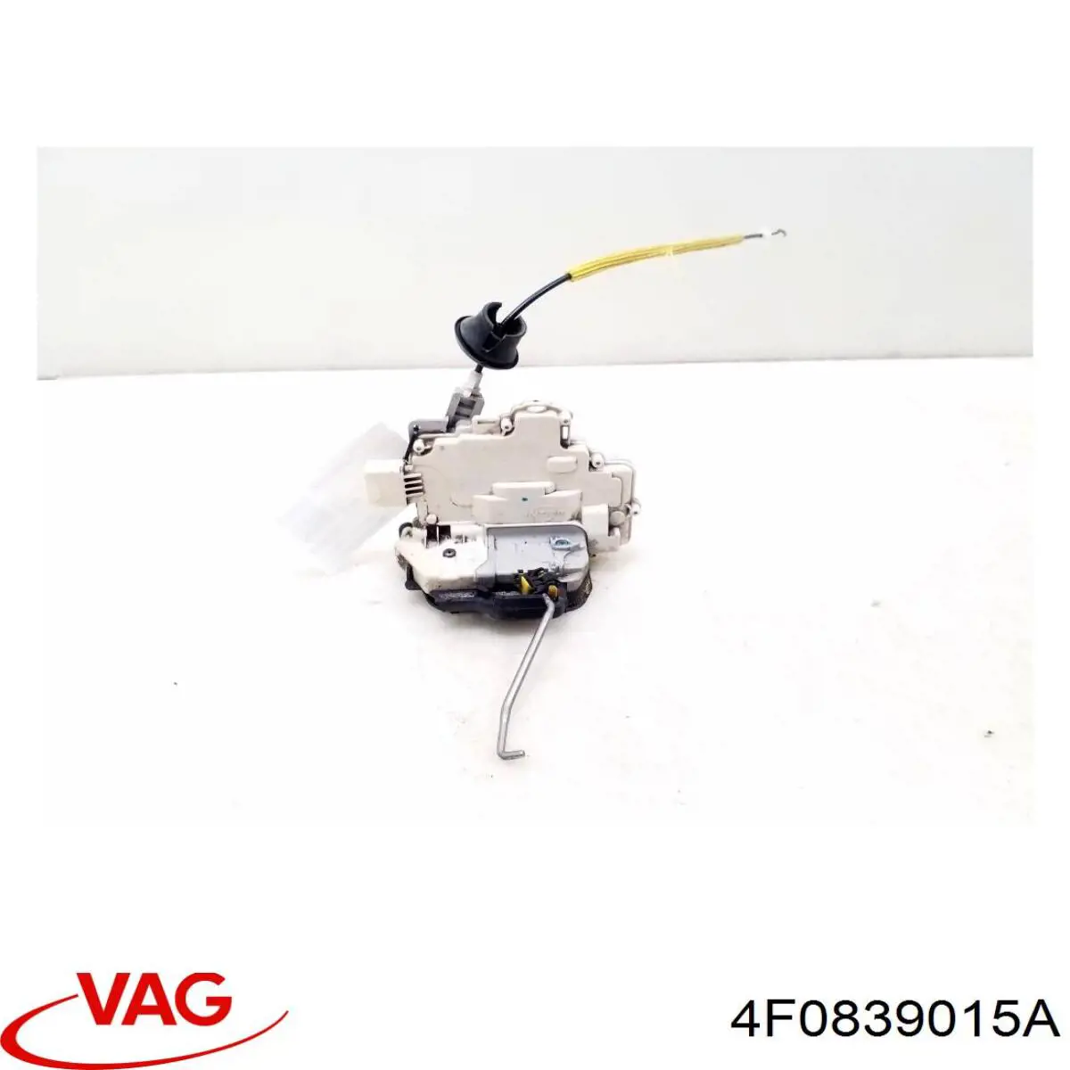 Do koszyka 4F0839015A VAG Zamek drzwi tylnych lewych
