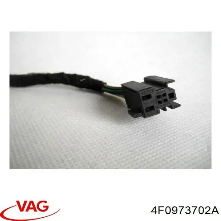 Do koszyka 4F0973702A VAG Złącze uniwersalne