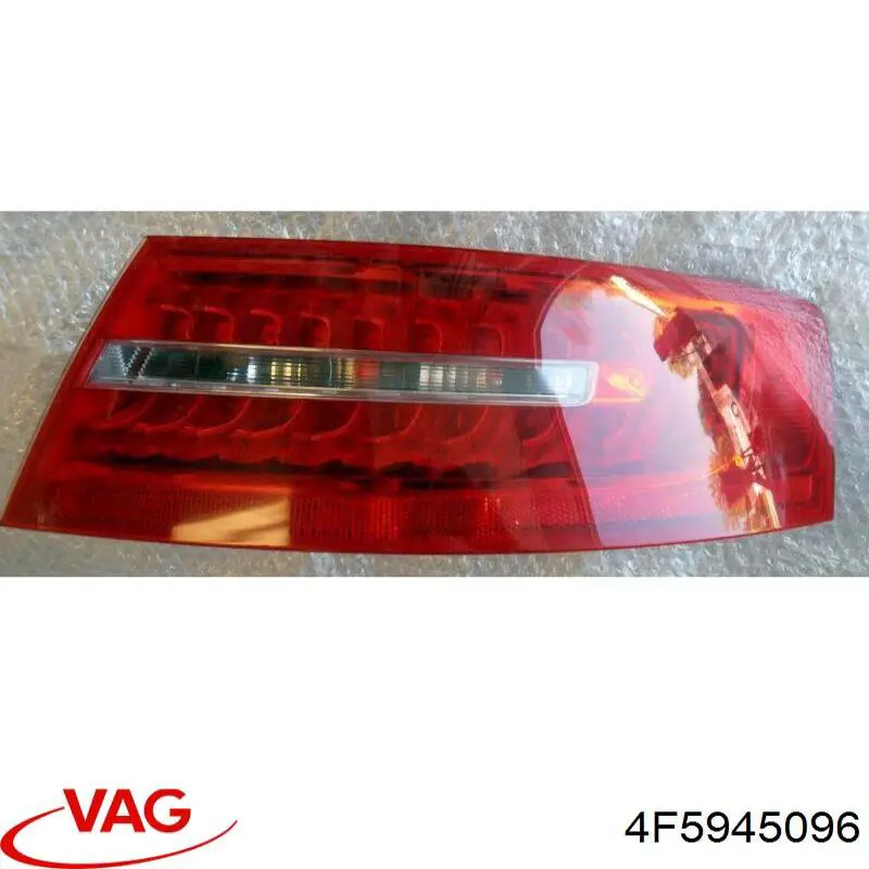 4F5945096 VAG Lampa zespolona tylna prawa zewnętrzna