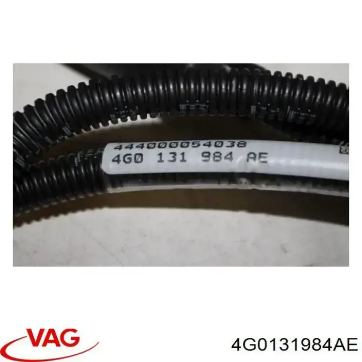 Rura dopływu AdBlue VAG 4G0131984AE cena, od 336,48 USD