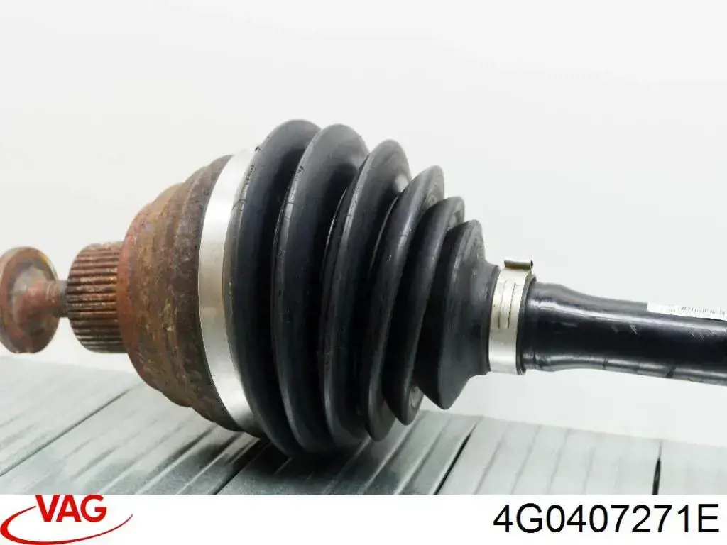 Półoś napędowa przednia VAG 4G0407271E