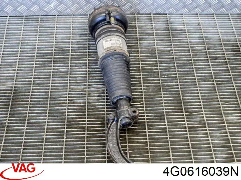 Do koszyka 4G0616039N VAG Amortyzator przedni