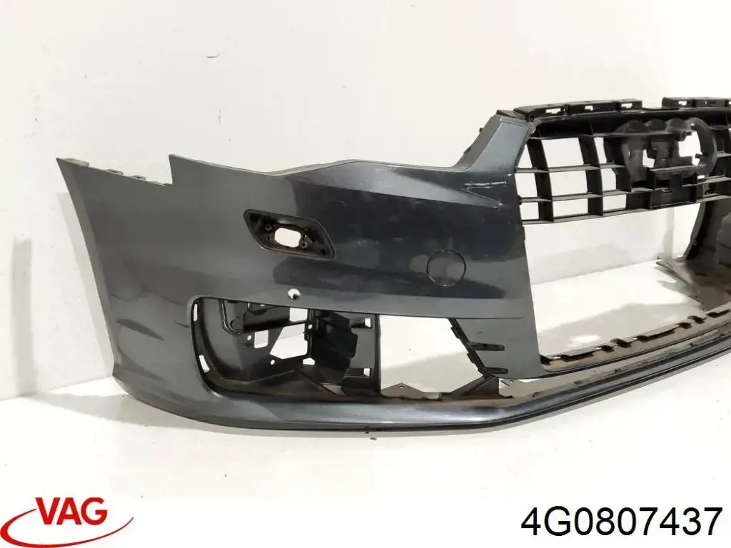 Zderzak przedni 4G0807437 VAG