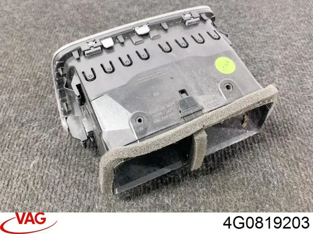 Do koszyka 4G0819203 VAG Kratka wentylacji wnętrza na "torpedo"